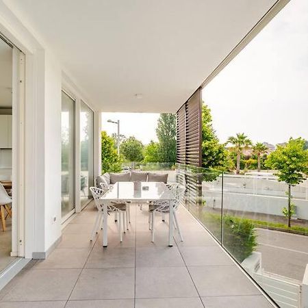 Apartment Luma With Pool Лидо ди Йезоло Екстериор снимка