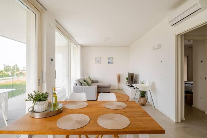 Apartment Luma With Pool Лидо ди Йезоло Екстериор снимка